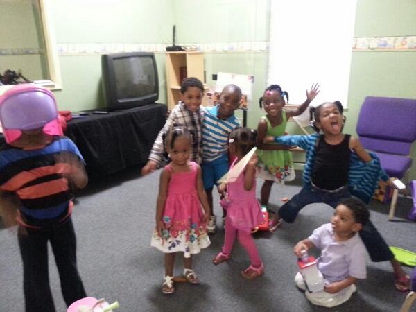 tetleytB's tweet photo. Bti leesburg little ones at the tweet party #globaltrainingcenter. #thoughtwar http://t.co/Go676PEMwq