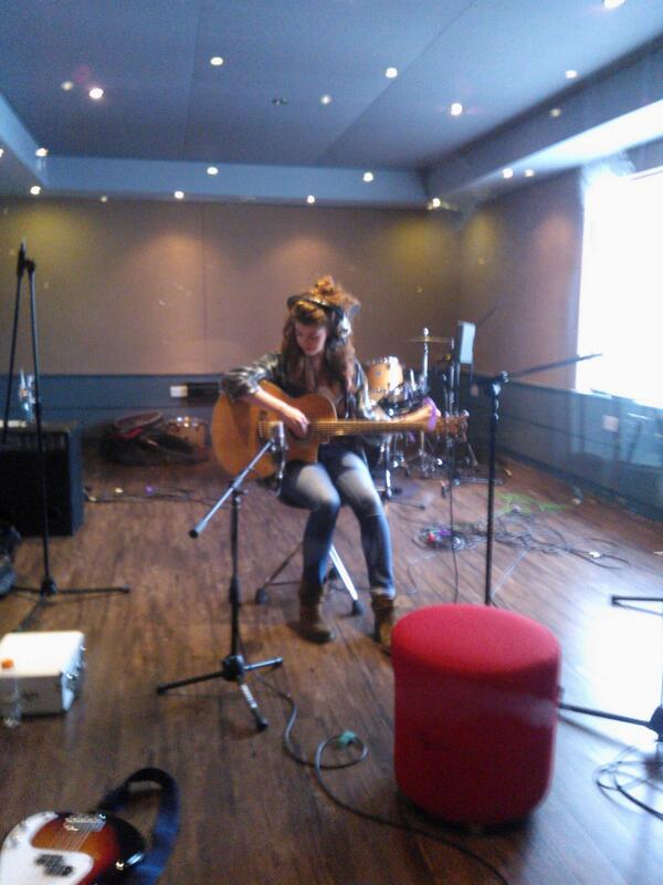 HalfwayHomeUk's tweet photo. Been in the Studio this past week, some new exciting songs coming your way ! http://t.co/zE2pjgihhE