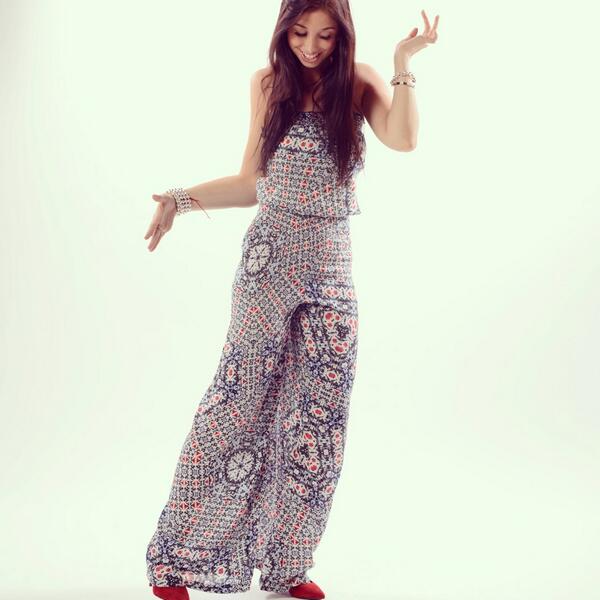 uniquelytypical's tweet photo. Obsessed with this @LoveSamclothing jumper! #lovesamclothing @EFGPRNY http://t.co/AKaKgHa9JD