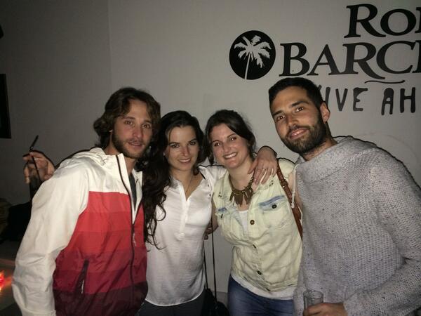 pumitaa11's tweet photo. Gran fin de semana disfrutándolo a tope rodeado de la mejor compañía @Diegosanbel @sonfilgon @CrisBar90 http://t.co/OjMHJJHF1M