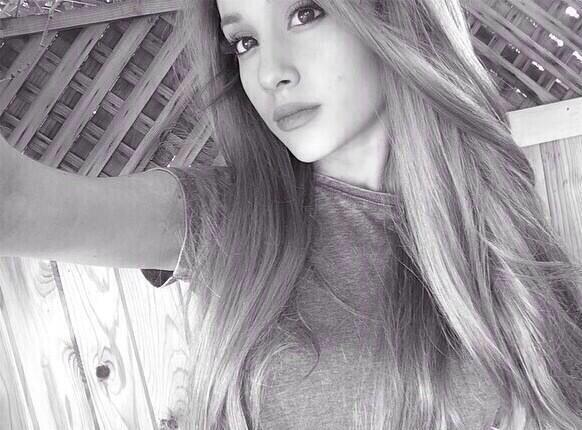 gentechesogna's tweet image. #ProblemAtMidnight 
da bæ