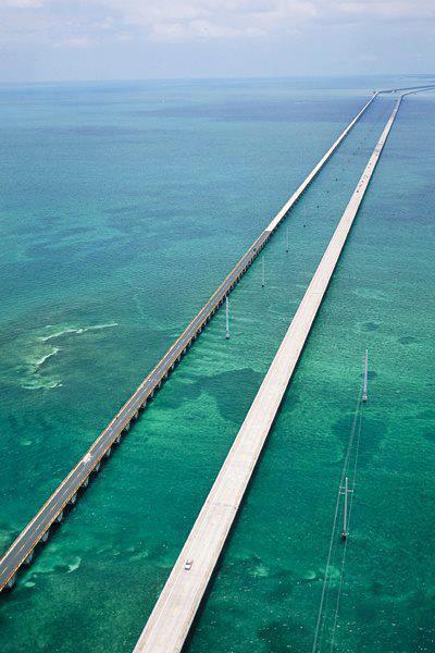 _Paisajes_'s tweet photo. Puente Seven Mile, uno de los 10 más largos del mundo. Florida. http://t.co/mh6VntO4xv