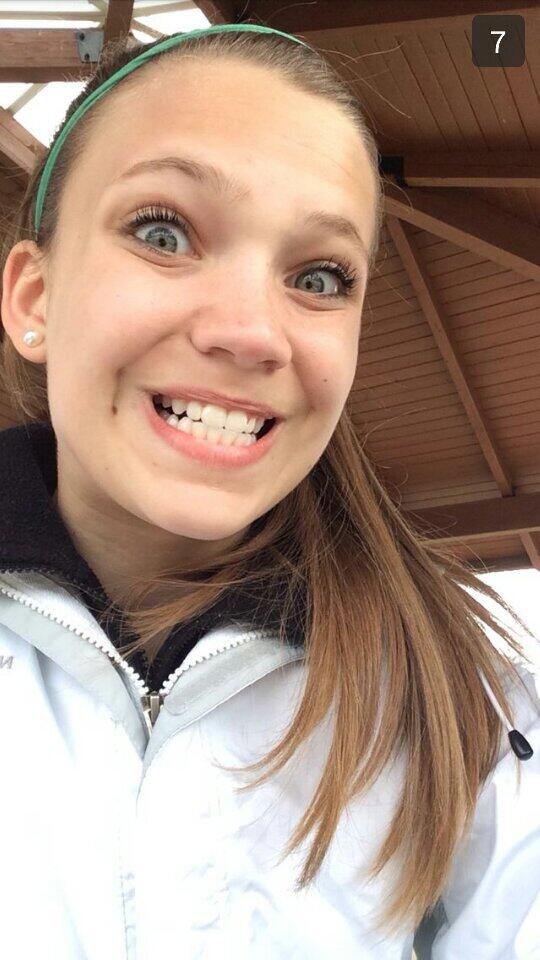 CraigDecker1's tweet photo. Happy bday to @EllenHilbun10 http://t.co/0E49i25EUL