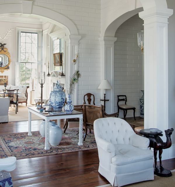 HouseBeautiful's tweet photo. Who doesn't love blue and white porcelain? http://t.co/ZrV1DUJbds http://t.co/Jepkp3KsG1