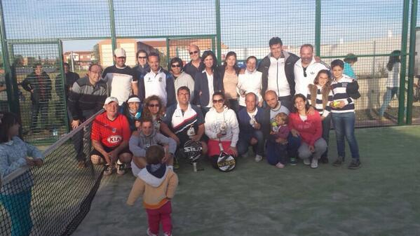 PadelYepes's tweet photo. Muy buen fin de semana de padel! Cada  dia mas aficion. http://t.co/ulkeVNjX5i