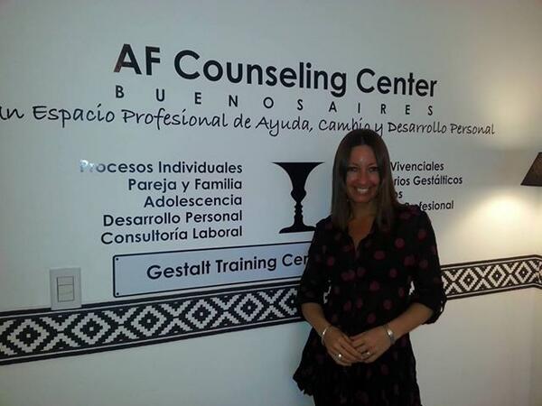 AnaliaForti's tweet image. Si arrojas a un indefenso conejo a un pantano para hacerlo perecer puede transformarse en cocodrilo que deberás temer