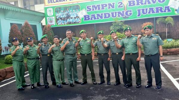 RT <a href="/PemkotBandung/">Pemkot Bandung</a>: via <a href="/RrRamdhan/">Rudy M. Ramdhan</a> : Dukungan Moril dan Motivasi untuk <a href="/smpn2bdg/">SMP Negeri 2 Bandung</a> cc: <a href="/ridwankamil/">Ridwan Kamil</a>