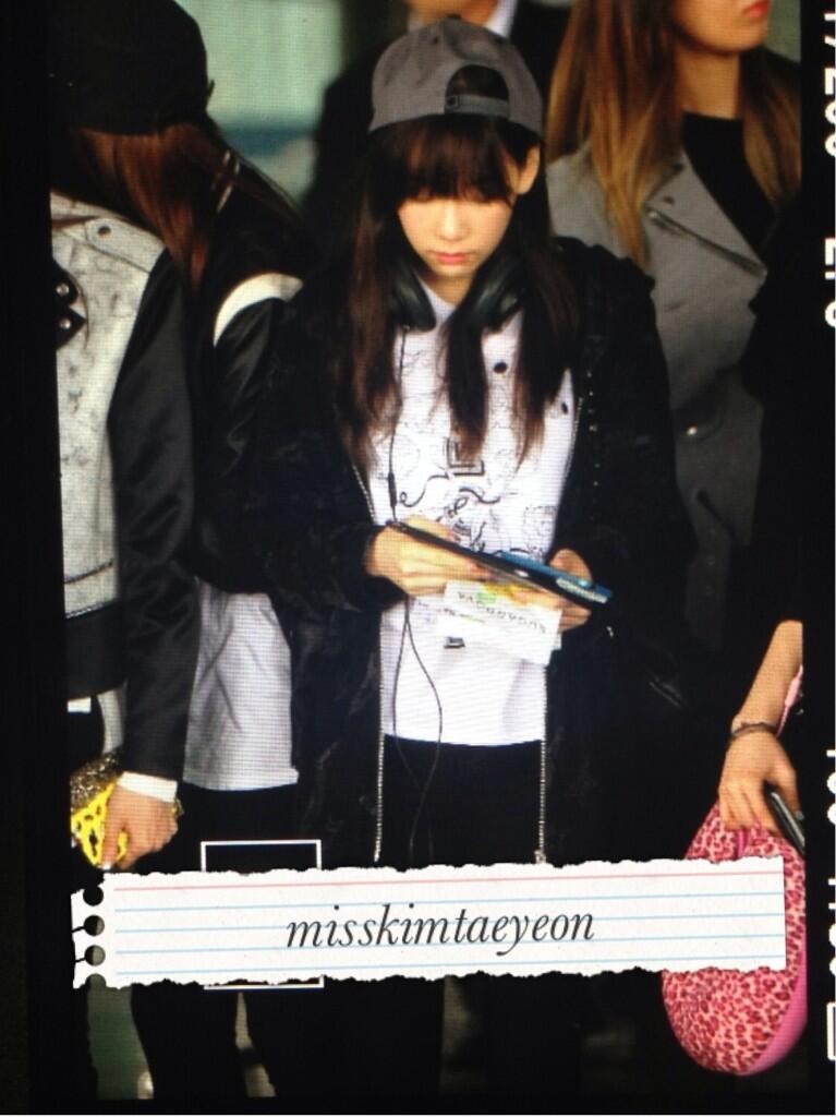 BmR5aCOCMAEYMBu.jpg:large