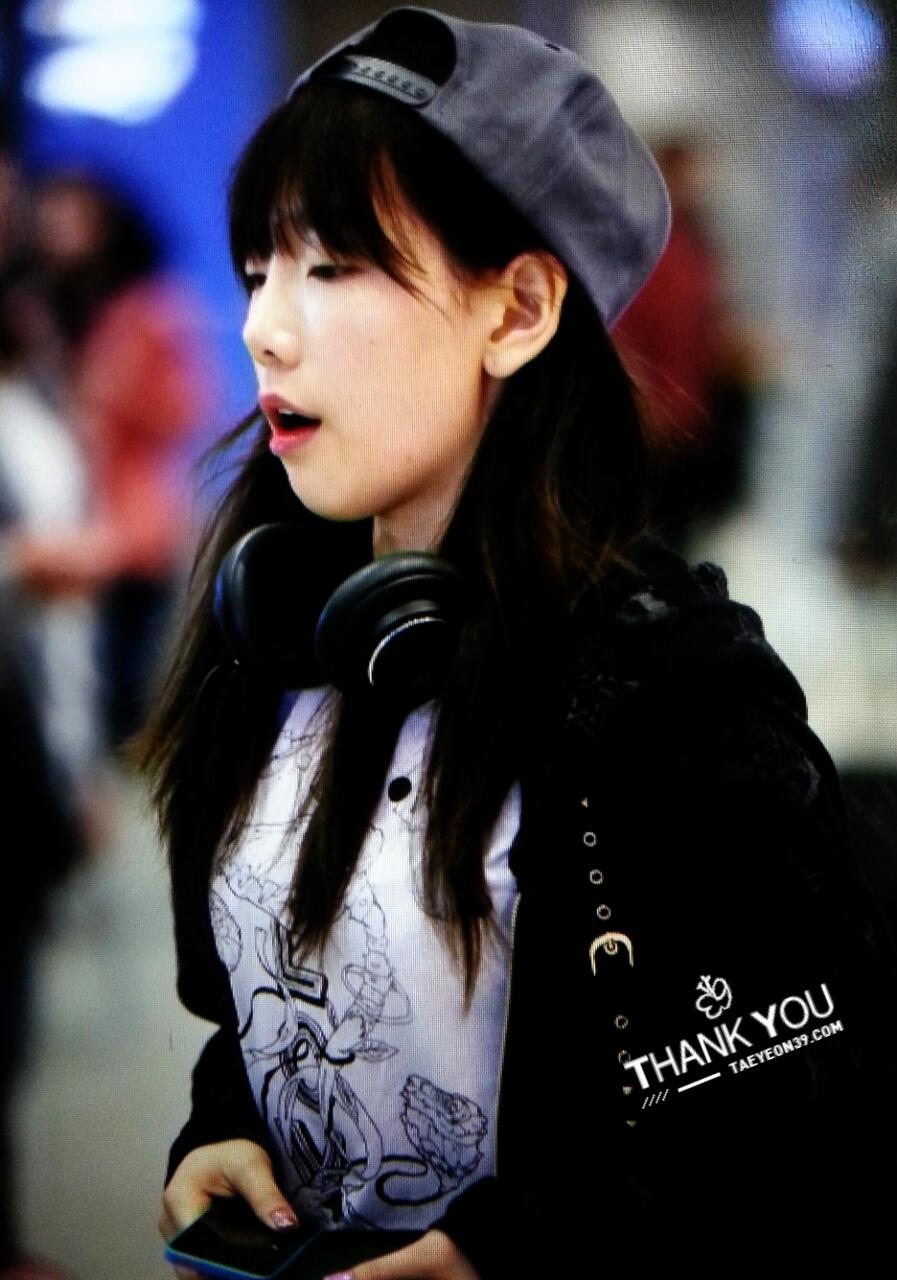 BmR8gDaCIAAlQ__.jpg:large