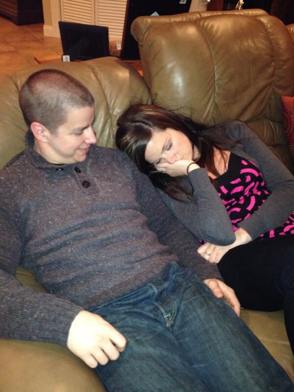 SheilaMFitzpatr's tweet photo. So tired after her long trip! Epic tweet. #2 http://t.co/MNzRkays5c