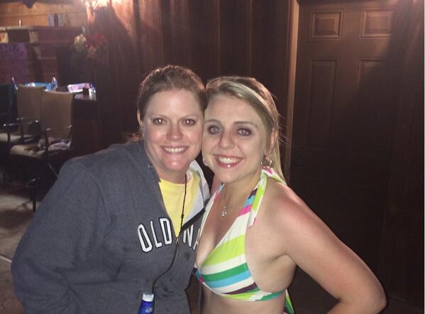 kacrenee's tweet photo. ##lovemyfriends http://t.co/o25PPnEDYr