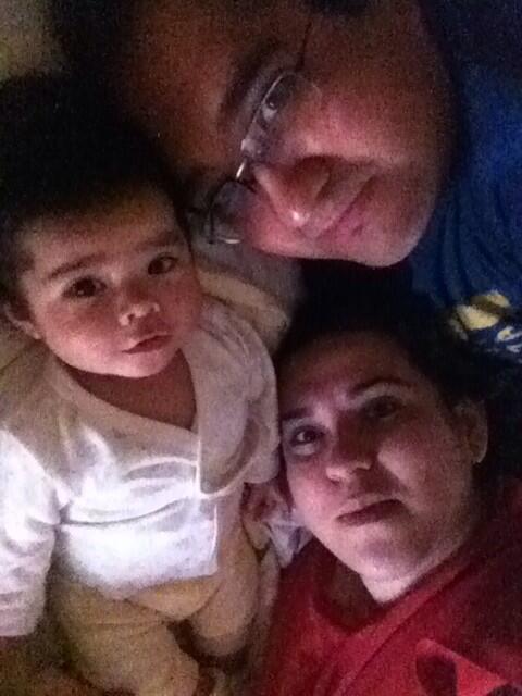 MarleneGMonroy's tweet photo. #Selfie Family Campos Galindo.. Domiguito de piyamas.. http://t.co/F9EKA0brfH