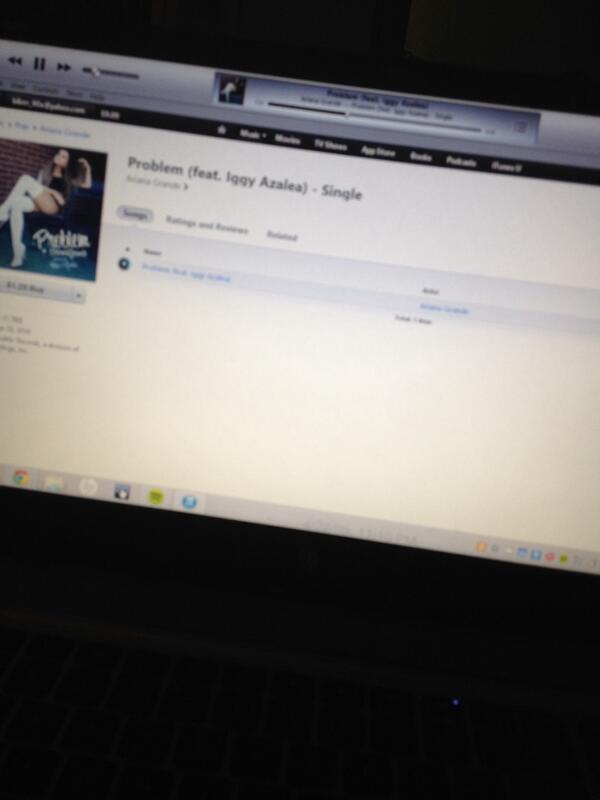 paragongrande's tweet image. BABBEBEBEBBEBEBEBEBBEVEBEBBW@#

#ProblemTonight 
#PreOrderProblemOniTunes 🌚💕