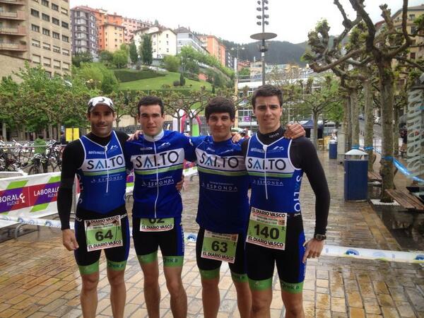 Kondizio gogorrak Eibarren hala ere taldekideak pozik pasatako arratsaldearekin!!! oso ondo ondo mutilak!!!