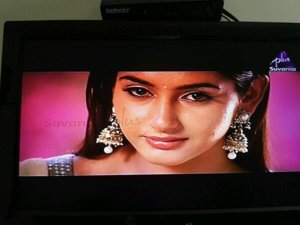 actorleejoongi6's tweet image. @raginidwivedi24 Watching #Gandedhe on #Suvarnaplus