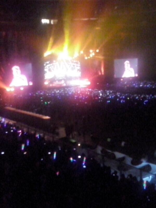 MyNightingalee's tweet image. You and I we dont wanna be like them #OneDirectionEnPeru