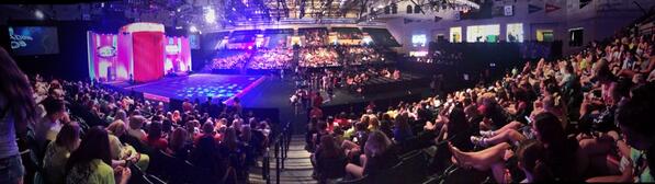 Worlds_2014's tweet photo. let's get this started ❤️💍 #Worlds2014 #FINALS http://t.co/jNYDTDq2M2