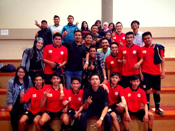 Game I, Unisba 3-1 Unpad B. Ayo teman2 dukung terus tim futsal &amp; basket kita di Lawlympic cc: <a href="/BEMFHUNISBA/">BEMFHUNISBA</a>