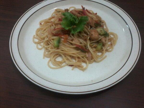 AdeelaAkmal's tweet image. #SpaghettiSunday yesterday! Awesomeness!