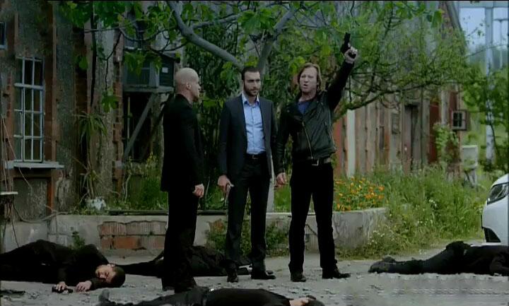 BmU7LMHCIAMzBzO.jpg:large