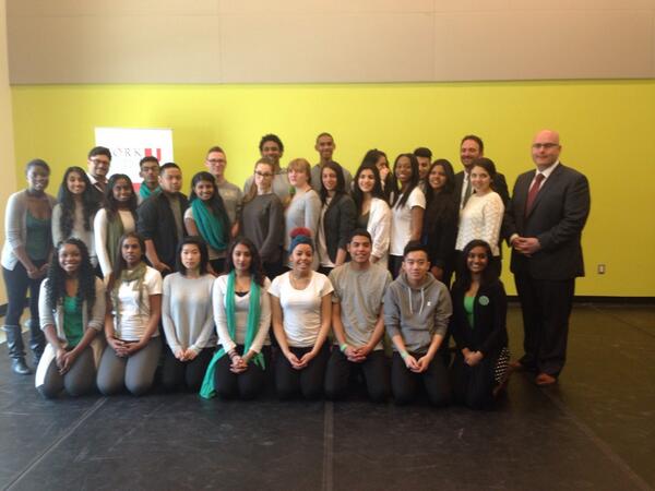StevenDelDuca's tweet photo. Met w a group of students @ #D3SCRAMBL3D conf this am in support of mental health. Congrats #MapleHS #yumentalhealth http://t.co/o1Bnpsv19n