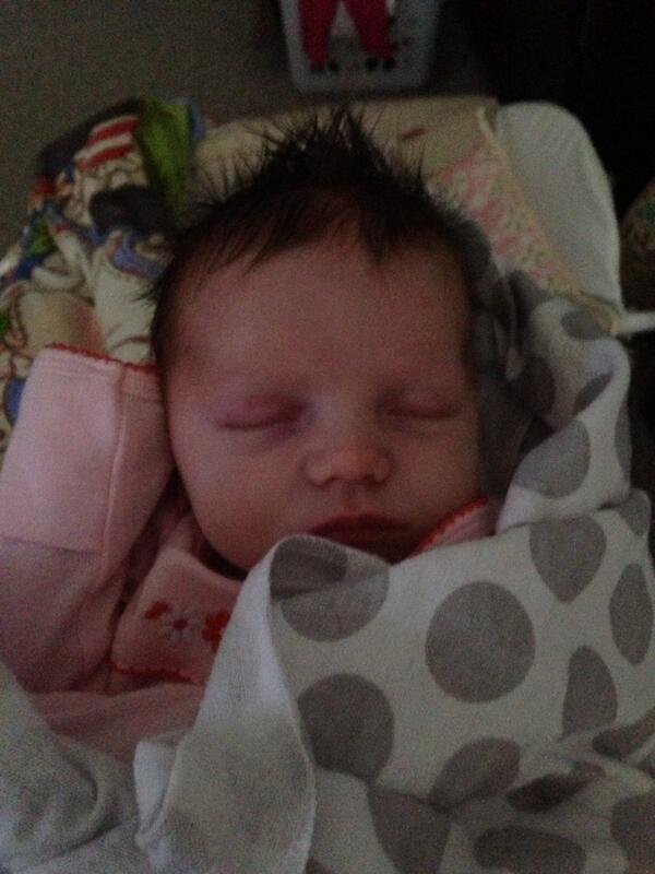 carlmccready's tweet photo. 3 weeks old today. http://t.co/1Xz1kpHavU