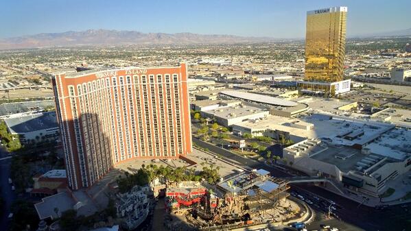 fieritacatalano's tweet image. Asi arranca el dia al abrir mi ventana #LasVegas #IBMImpact