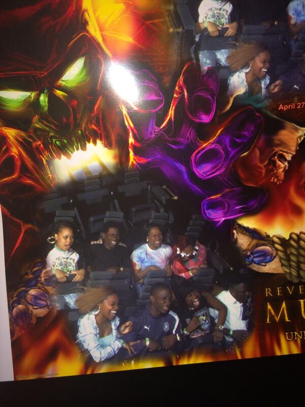 chebree's tweet image. #Priceless 😹 #GradBash2014