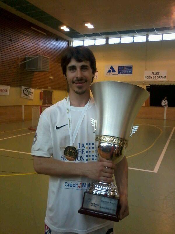 <a href="/EduFdez6/">Edu Fernandez Brunet</a> Notre petit "lutin" qui a tout donné pour gagner son 1er titre en France ! FÉLICITATION ET MERCI EDU