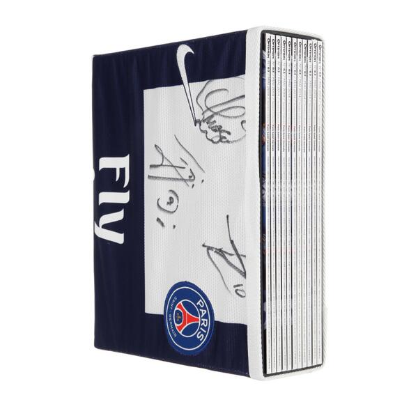 loptimumfrance's tweet photo. RT ce post pour tenter de remporter un sleeve dédicacé + les 11 numéros de L'Optimum. #LOptimumPSG @PSG_inside http://t.co/cXU3O6QsG0