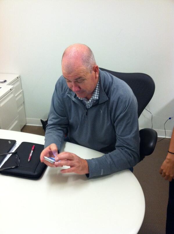 chipchiappetta's tweet photo. #smcl2x teaching Mires to Tweet! http://t.co/s7l5yCu0qG