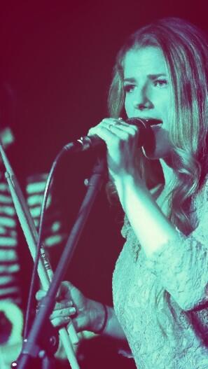 katyrosemusic's tweet photo. Thank you to everyone who came out to #TheSilverlakeLounge on Thurs! Come see us again on Tues at #HemingwaysLounge http://t.co/4xdkbrldod