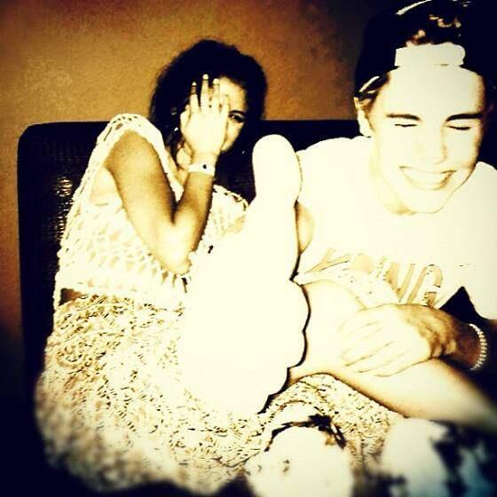 JamesYam_TC's tweet photo. i love my boy so much-Selena http://t.co/OARnfCUElR