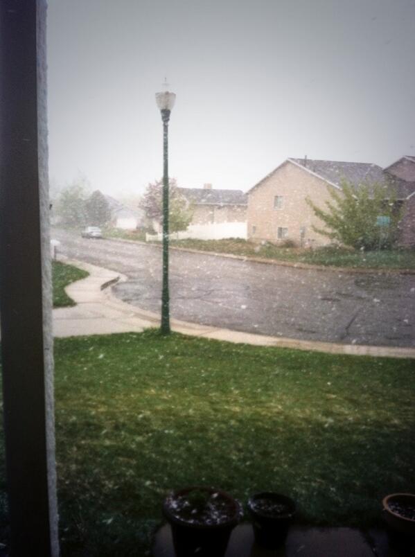 KatherineEide's tweet photo. What a lovely winter we are having this April! Utah is officially the worst. http://t.co/lgPLxfvMkL