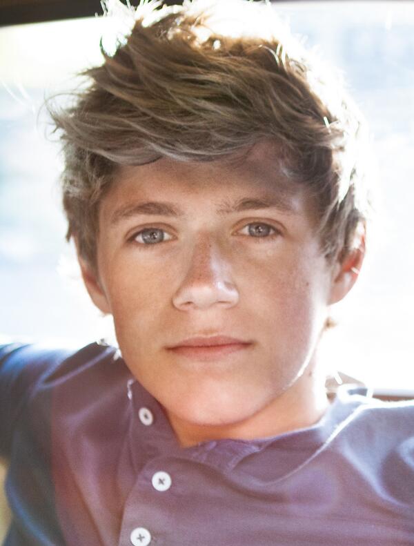 british_dream1D's tweet photo. #ThanksOneDirectionForChangingOurLives #OneDirection #RussiaNeedsWWATour http://t.co/QtpBIL88Oh