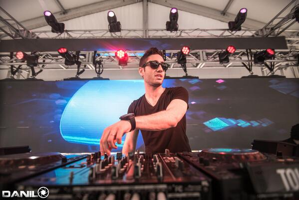 RealDaniloLewis's tweet image. Hope the homie @3LAU is ready for another doze of #properDJphotography this thursday at @LimaDC @ZuEvents!