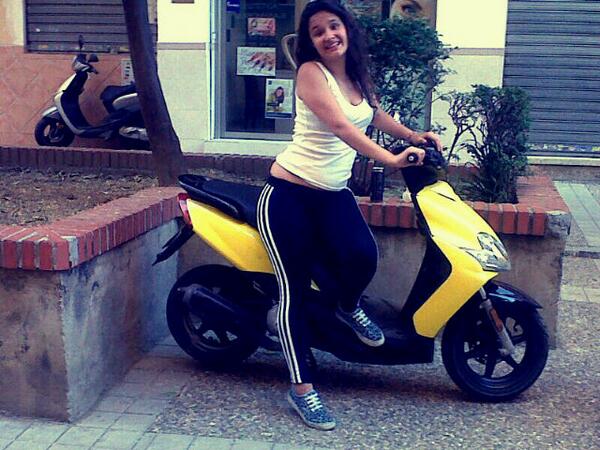 La mamii del city controlando la zona :* muaks buenas noches amores