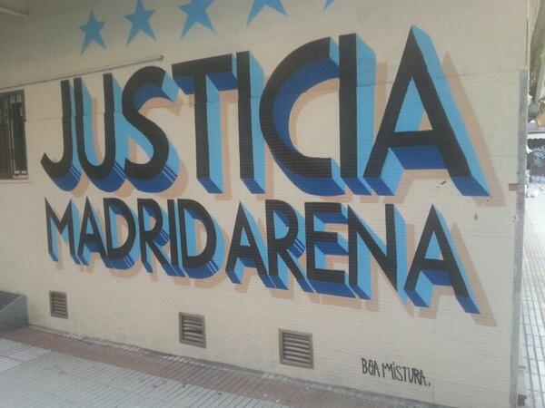 TuliBread's tweet photo. Así se hace en mi barrio, siempre con mucho arte. @BOAMISTURA http://t.co/eqQauZJ6Xx