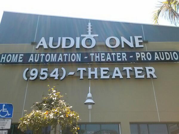 TheGforceStudio's tweet image. Here at Audio One in Miami! #AudioOne #miami #protools