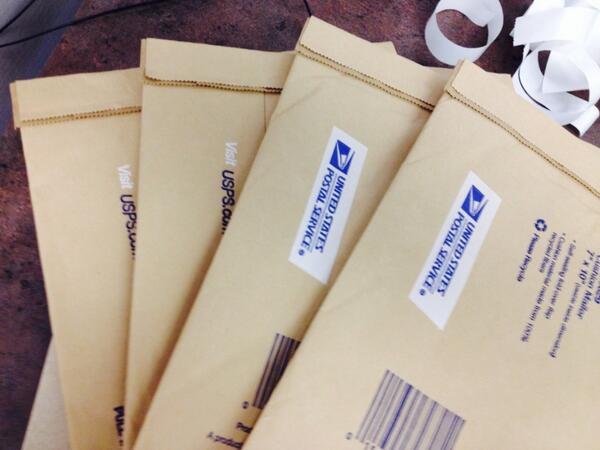BBWblurb's tweet photo. Day 22: Finishing and sending out my craft project! #100HappyDays http://t.co/IlwfT8MeN2