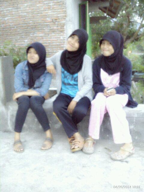 AyuAshariArif's tweet image. #thisisme #andall #crazygirl #likeforlike #latepost :D