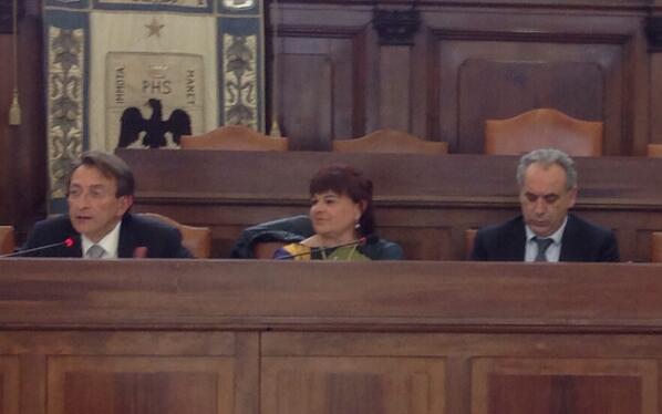 stefaniapezzopa's tweet photo. OGGI #LAQUILA #ricostruzione con GiovanniLegnini,MassimoCialente e tanti altri. @PDProvinciaAQ @pdabruzzo #opensenat http://t.co/ehujgvxGFs