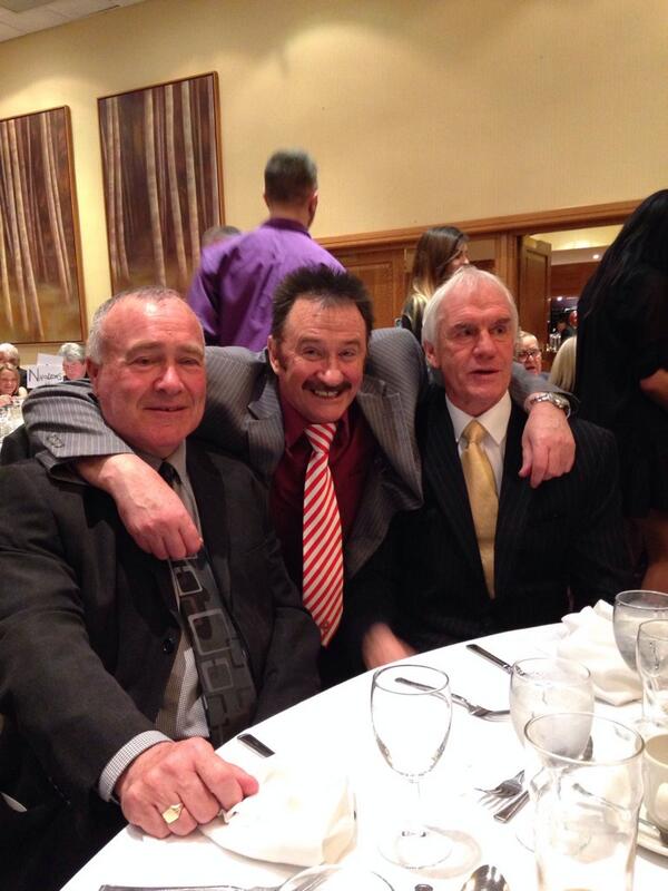 PaulChuckle2 tweet picture