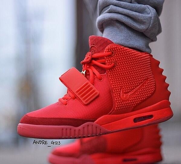 DopeKiks's tweet photo. Sone Pear Bred "Yeezy's" http://t.co/S7OyXyFAKL