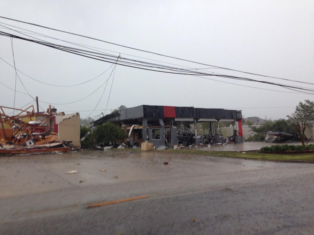 BmVZ32tCYAAyIWD.jpg:large