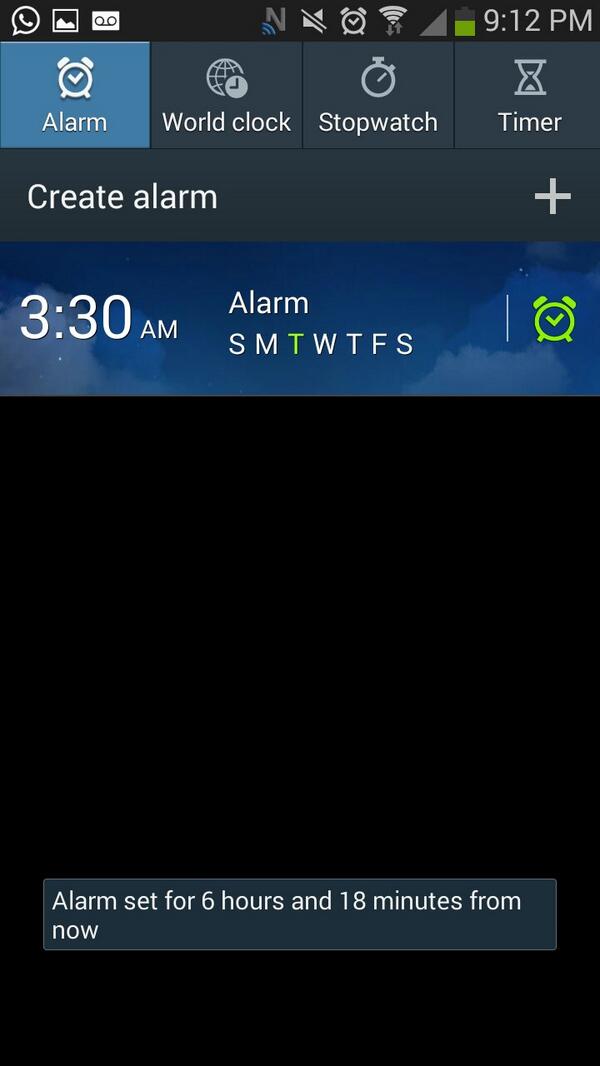 katy_mcnicoll's tweet image. So it begins...if I sleep now I'll get 6 hours! #naechance🙈#proproblems @racheldrummond @Charlsophiewild @lucywgolf