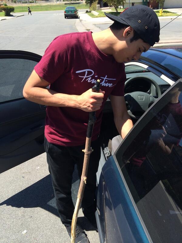 Bryant_Foo's tweet photo. #trapStick @Justputcoco http://t.co/ppLXCwCka9