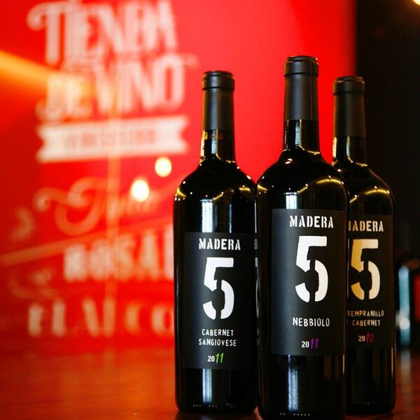 Degustación de madera 5 en <a href="/RanchoTecate/">Rancho Tecate Resort</a>. #atmósfera16 #vivelo
Domingo 04 de mayo
Hora:1:30- 3:30 pm