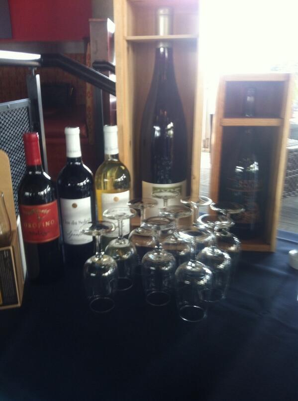 VerticalWineCo's tweet photo. http://t.co/QJ5mbh1wfg