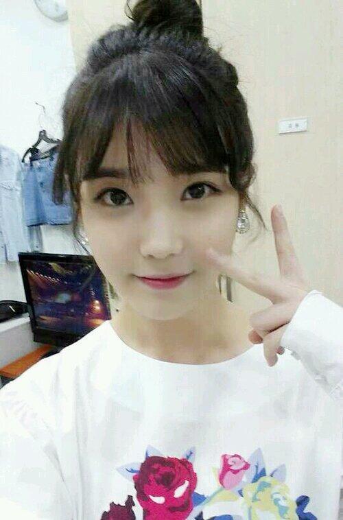Sment_sulli's tweet photo. New ava ~
yeppeo ^_^ http://t.co/s79Sbilanl